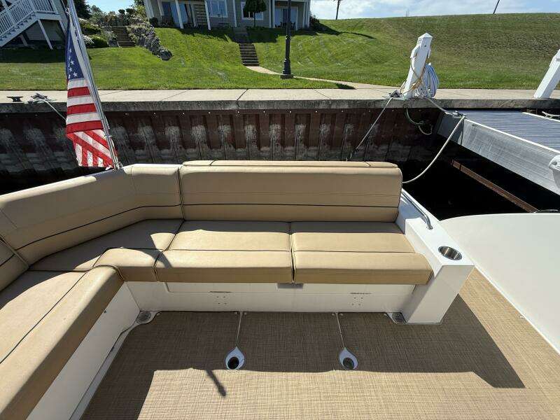 Livin  La Vitta 2 45ft Cruisers Yachts Yacht For Sale