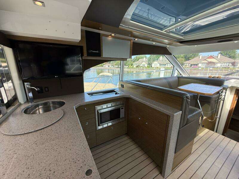 Livin  La Vitta 2 45ft Cruisers Yachts Yacht For Sale