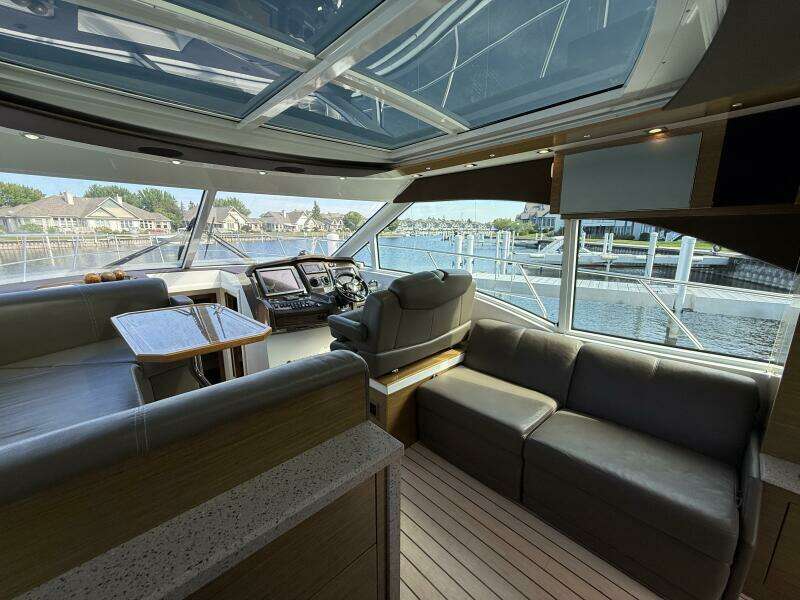 Livin  La Vitta 2 45ft Cruisers Yachts Yacht For Sale