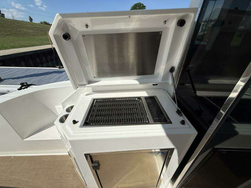 Livin  La Vitta 2 45ft Cruisers Yachts Yacht For Sale