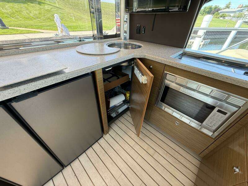 Livin  La Vitta 2 45ft Cruisers Yachts Yacht For Sale