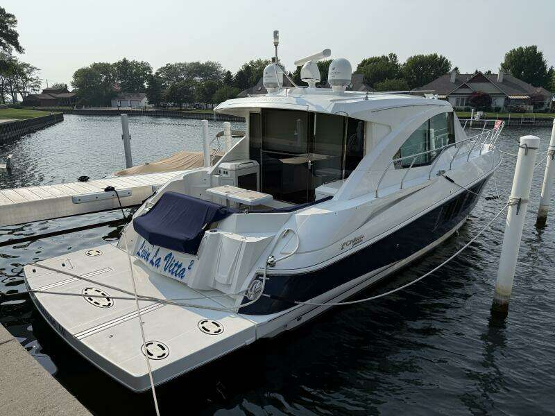Livin  La Vitta 2 45ft Cruisers Yachts Yacht For Sale