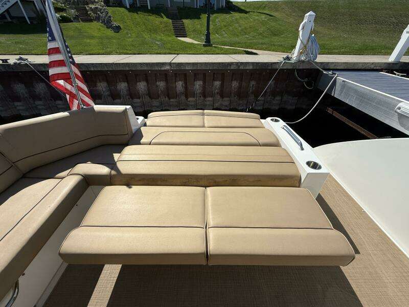 Livin  La Vitta 2 45ft Cruisers Yachts Yacht For Sale
