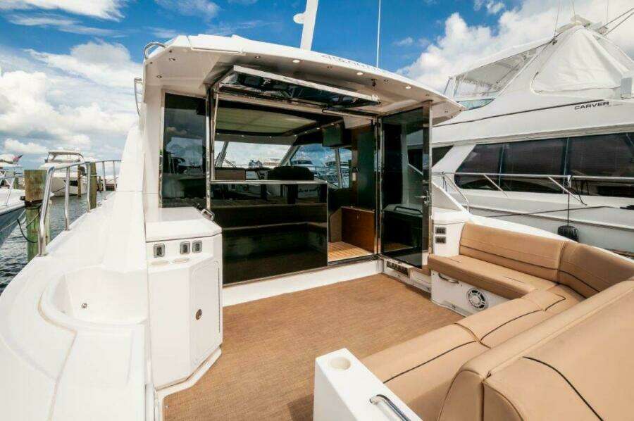 Livin  La Vitta 2 45ft Cruisers Yachts Yacht For Sale