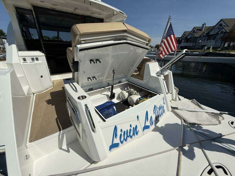 Livin  La Vitta 2 45ft Cruisers Yachts Yacht For Sale