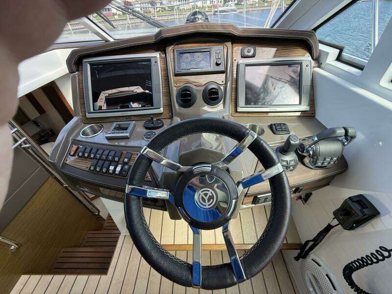 Livin  La Vitta 2 45ft Cruisers Yachts Yacht For Sale