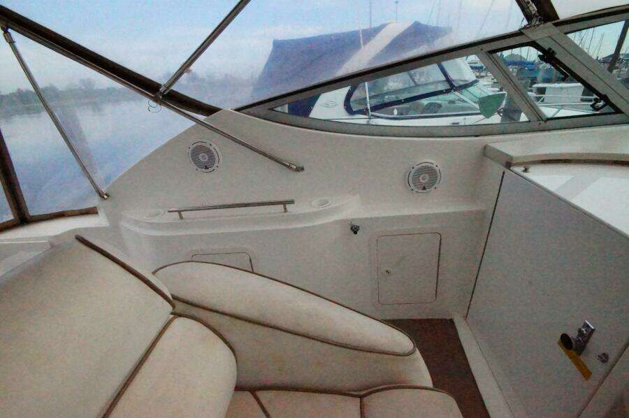 30ft Cruisers Yachts Yacht For Sale