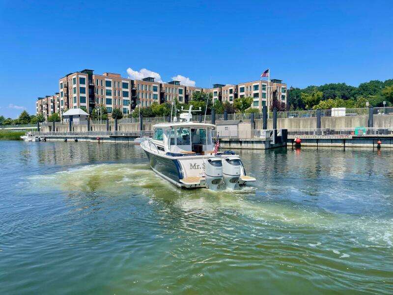Mr  Sandman 34ft Back Cove Yacht For Sale