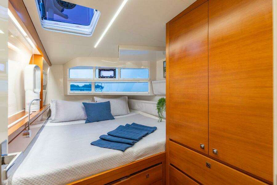 Aft Stbd Guest Cabin
