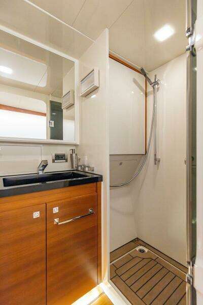 Guest Shower