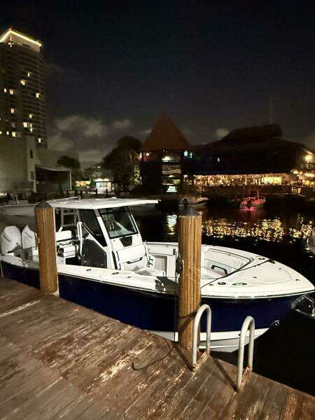 30ft Blackfin Yacht For Sale