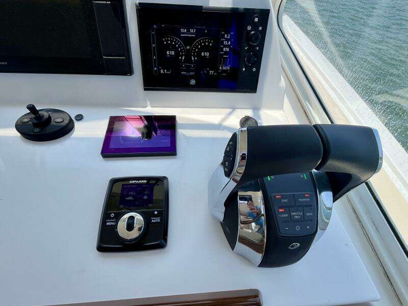 Waterlee 35ft MJM Yacht For Sale