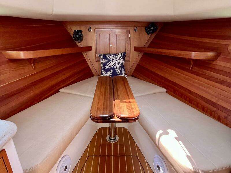 Waterlee 35ft MJM Yacht For Sale