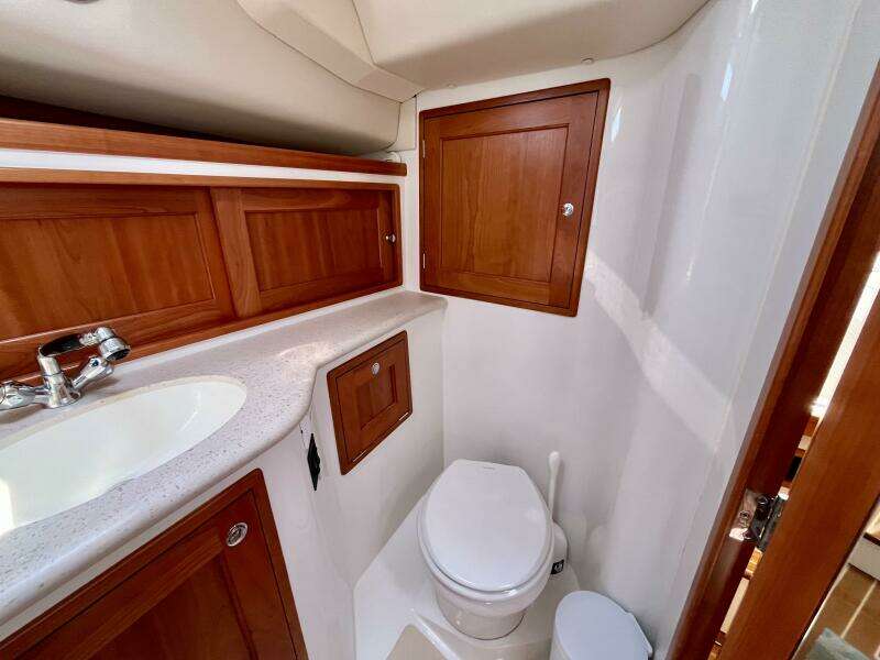 Waterlee 35ft MJM Yacht For Sale