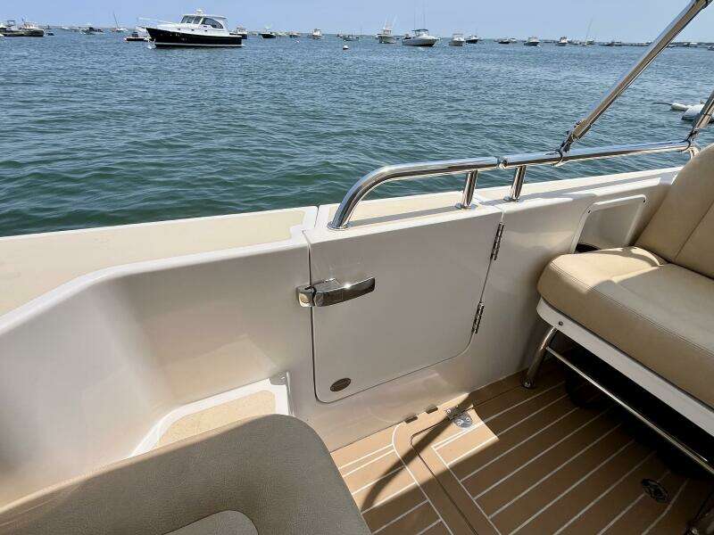 Waterlee 35ft MJM Yacht For Sale