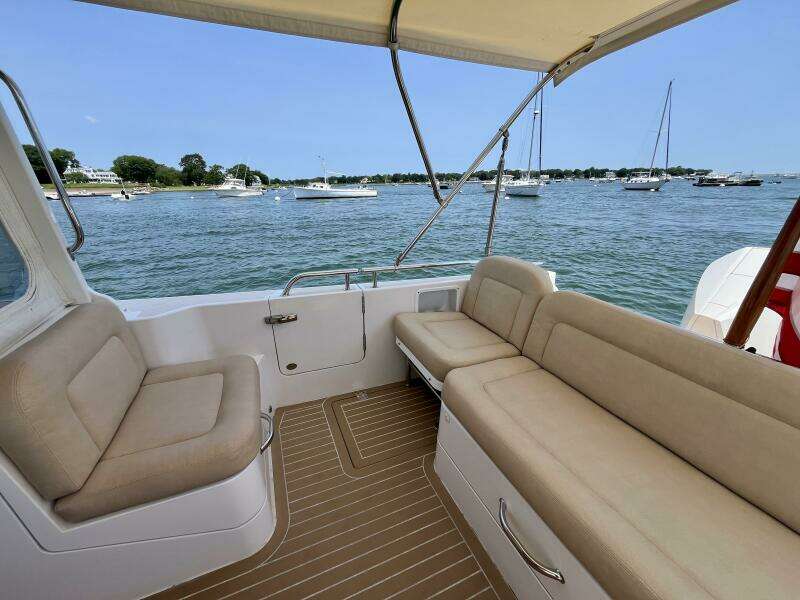 Waterlee 35ft MJM Yacht For Sale