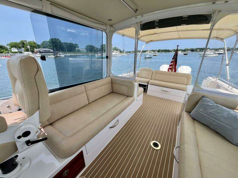 Waterlee 35ft MJM Yacht For Sale