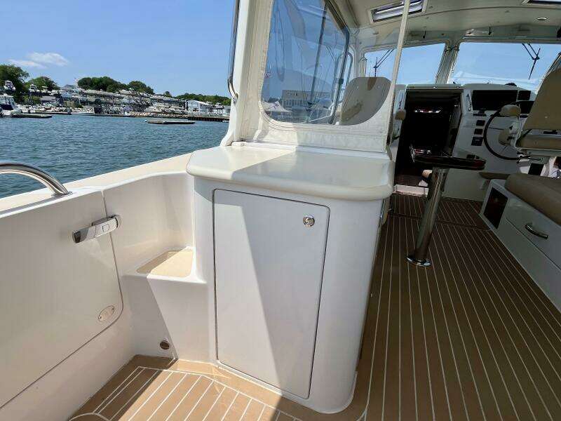 Waterlee 35ft MJM Yacht For Sale