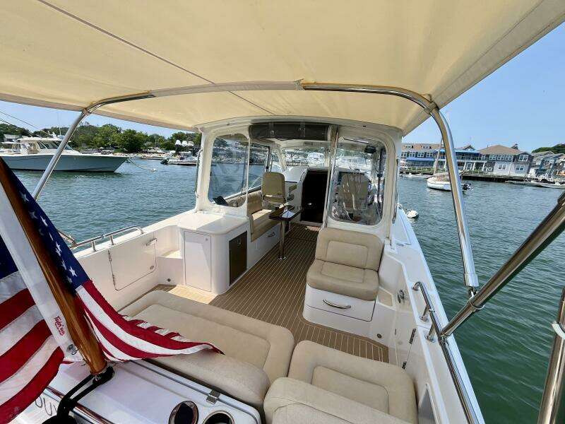 Waterlee 35ft MJM Yacht For Sale