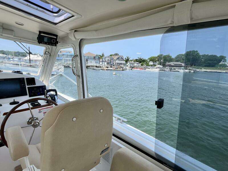 Waterlee 35ft MJM Yacht For Sale