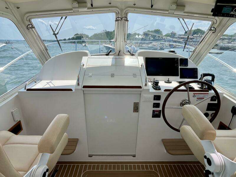 Waterlee 35ft MJM Yacht For Sale