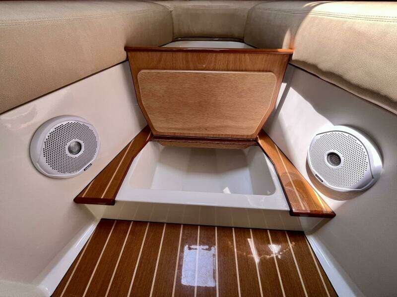 Waterlee 35ft MJM Yacht For Sale