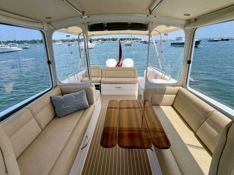 Waterlee 35ft MJM Yacht For Sale