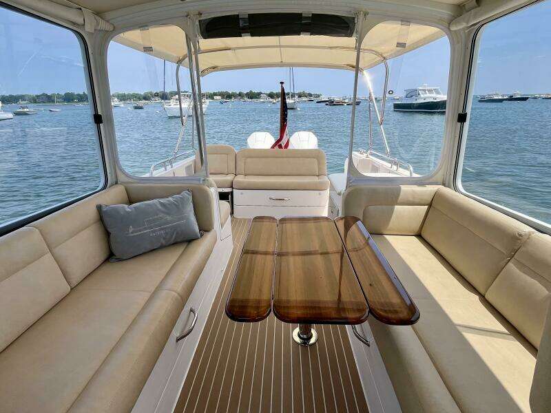 Waterlee 35ft MJM Yacht For Sale