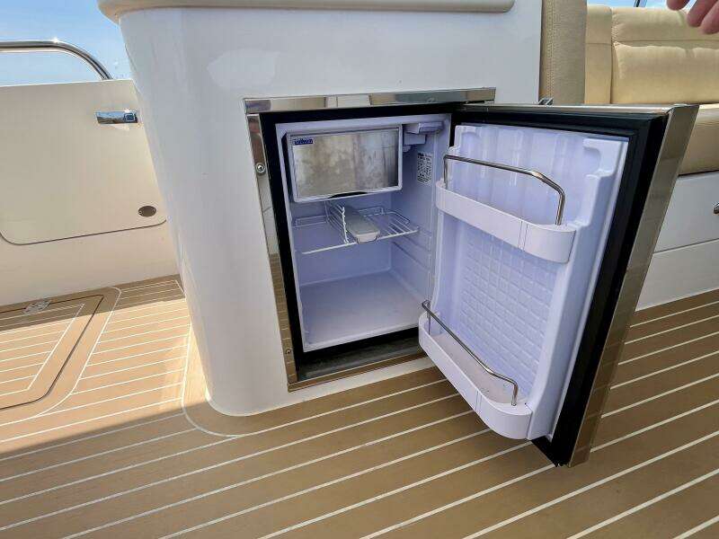 Waterlee 35ft MJM Yacht For Sale