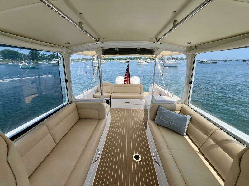 Waterlee 35ft MJM Yacht For Sale