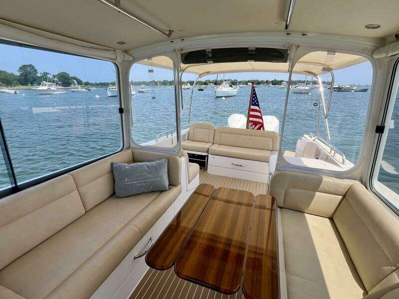 Waterlee 35ft MJM Yacht For Sale