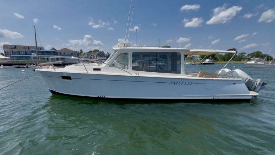 Waterlee 35ft MJM Yacht For Sale