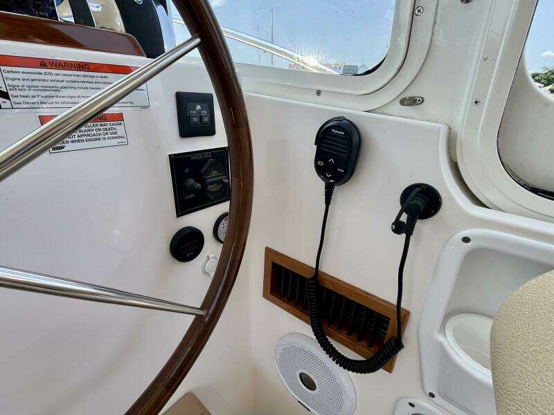 Waterlee 35ft MJM Yacht For Sale