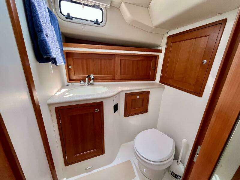 Waterlee 35ft MJM Yacht For Sale