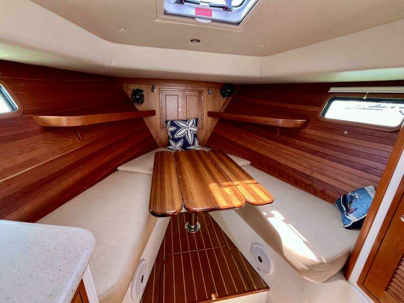 Waterlee 35ft MJM Yacht For Sale