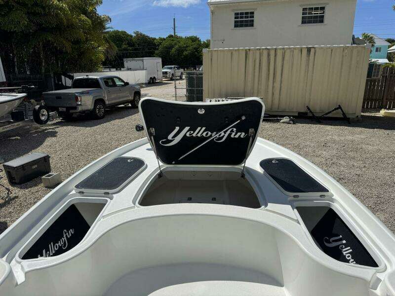 24ft Yellowfin Yacht For Sale