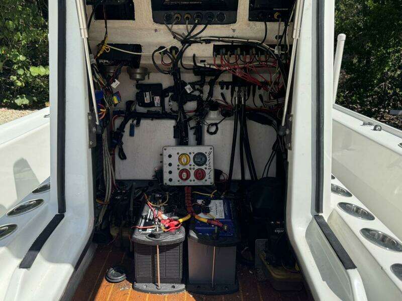 24ft Yellowfin Yacht For Sale