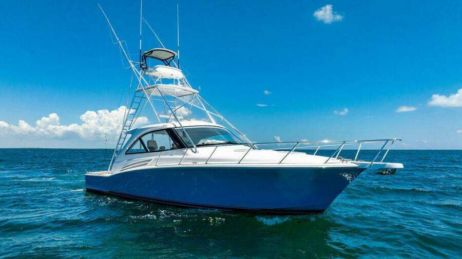 35ft Hatteras Yacht For Sale