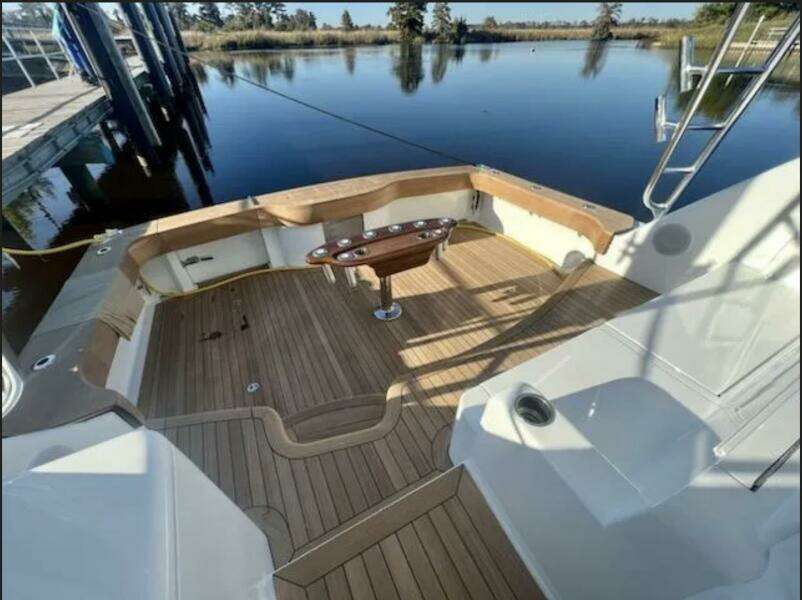 35ft Hatteras Yacht For Sale