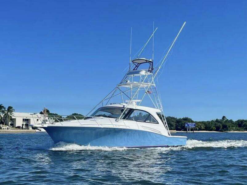 35ft Hatteras Yacht For Sale