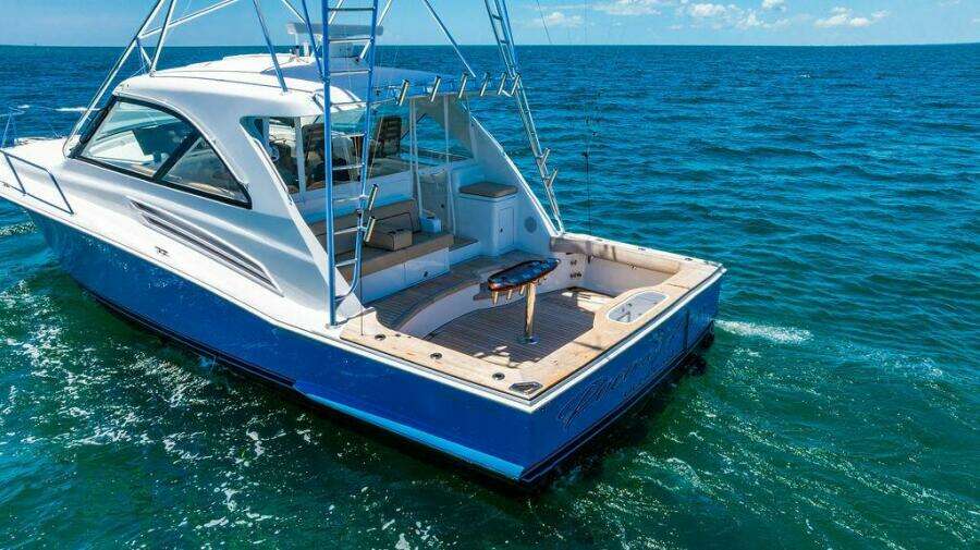 35ft Hatteras Yacht For Sale