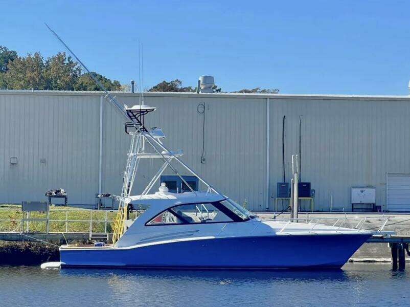35ft Hatteras Yacht For Sale