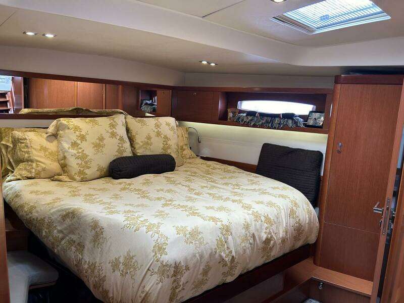  Fwd Cabin