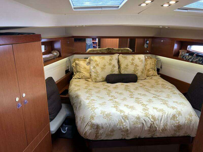 Fwd Cabin