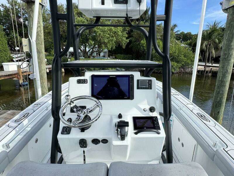 26ft Yellowfin Yacht For Sale
