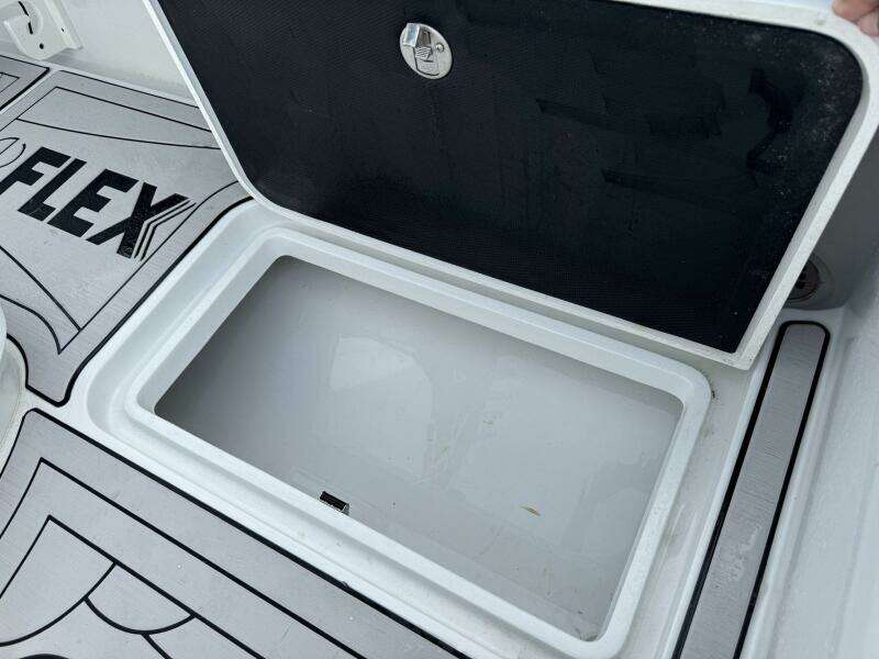 26ft Yellowfin Yacht For Sale