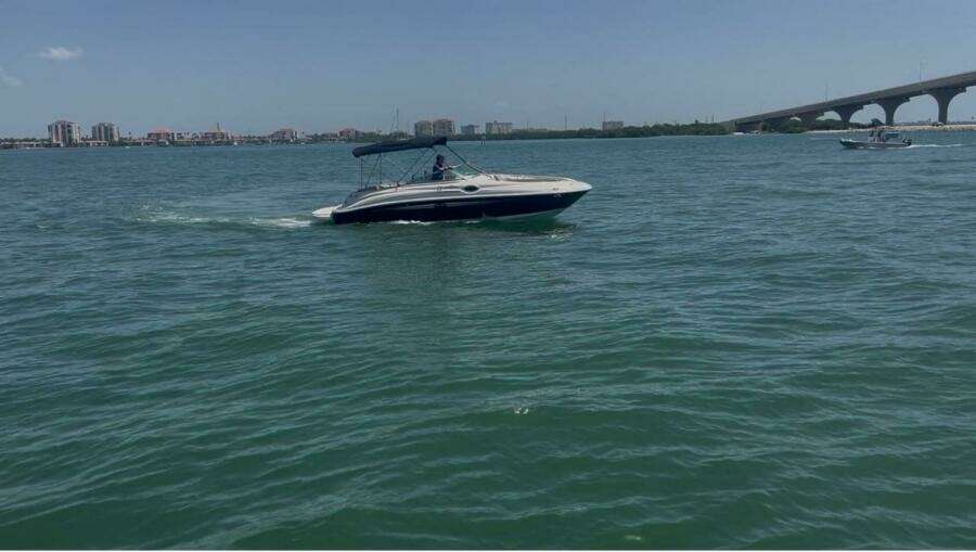 Doc Sew Fine 26ft Sea Ray Yacht For Sale