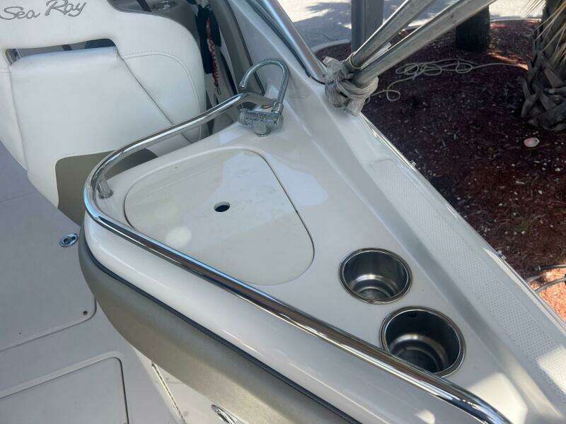 Doc Sew Fine 26ft Sea Ray Yacht For Sale