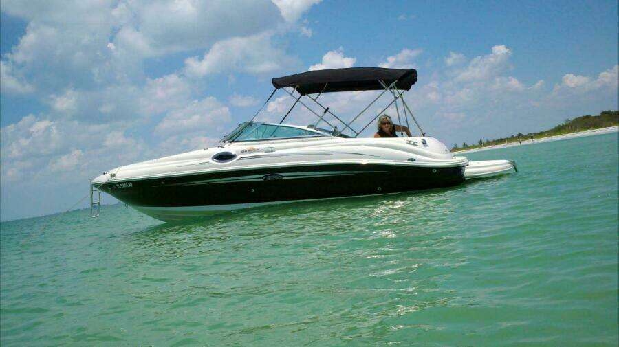 Doc Sew Fine 26ft Sea Ray Yacht For Sale