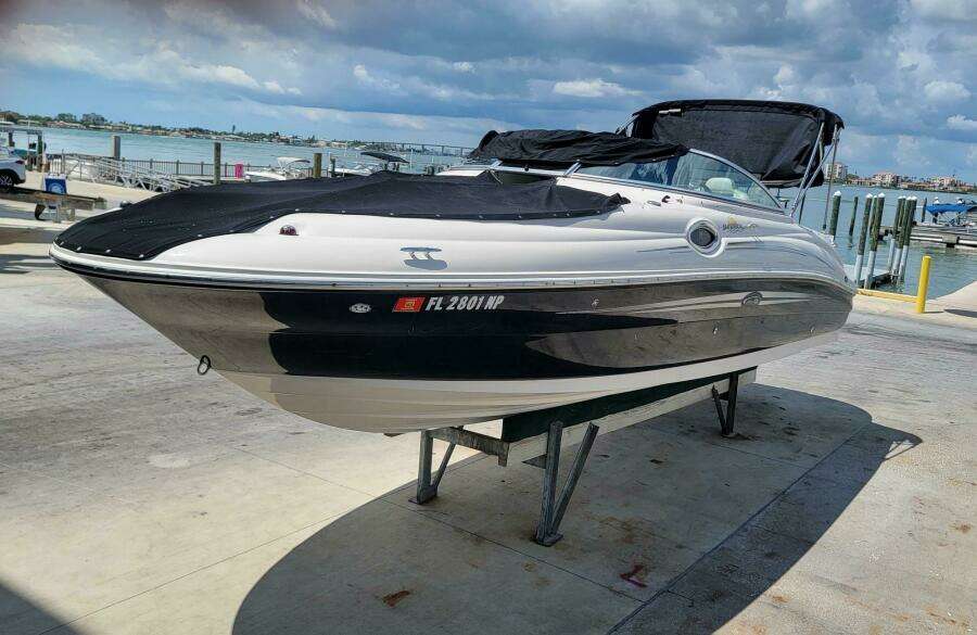 Doc Sew Fine 26ft Sea Ray Yacht For Sale